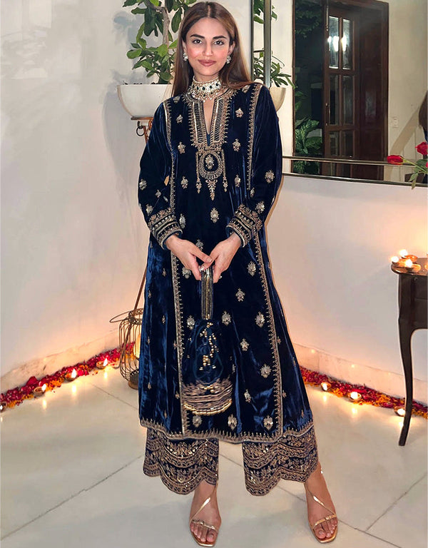 Heavy Designer Wedding Wear Velvet Salwar Suit Blue Velvet Pant Straight Front View